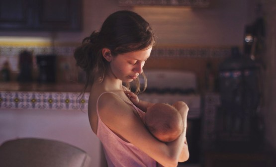 Valeria y bebé_IMG_1321.jpg