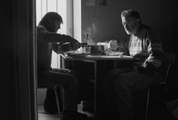 La felicidad de los perros crítica Insertos