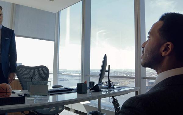 high flying bird crítica insertos